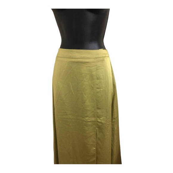 Sincerely jules olive green satin look banded waist skirt size medium new - Picture 8 of 11